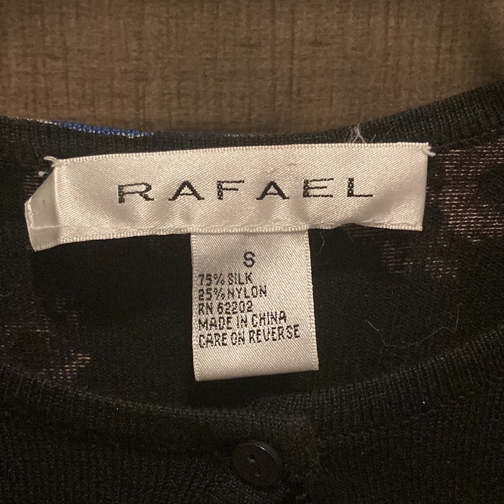 Sweater - Picture 3 of 4